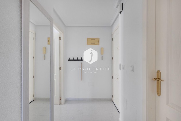 Tweedehands - Appartement / flat -
Torrevieja - Torreblanca