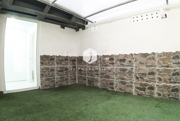 D'occasion - Appartement -
Torrevieja - Playa de los Naufragos