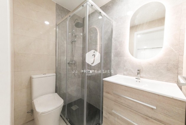 D'occasion - Appartement -
Torrevieja - Playa de los Naufragos