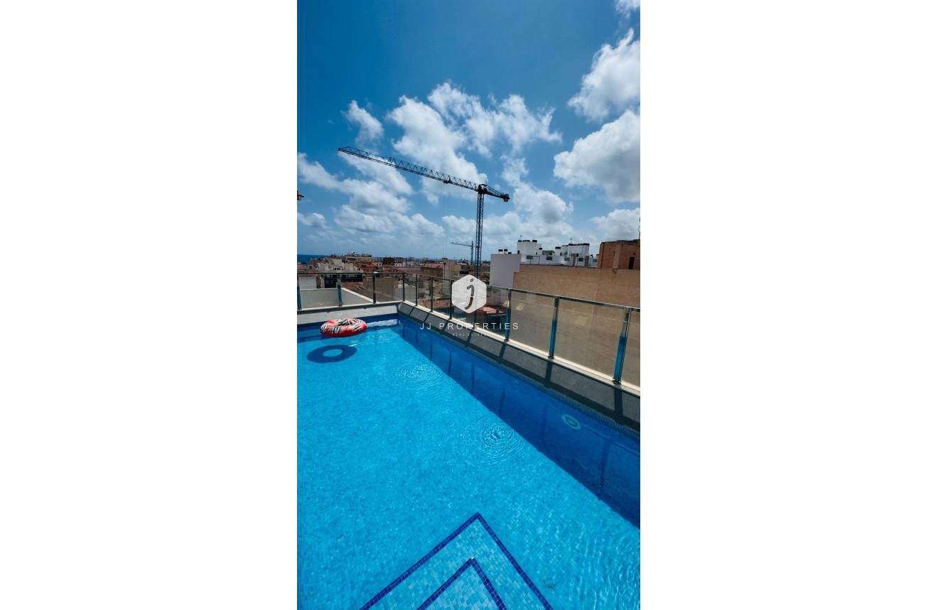 Tweedehands - Appartement / flat -
Torrevieja - Playa del Cura