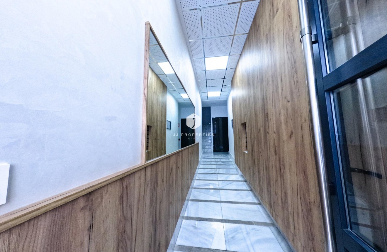 Tweedehands - Appartement / flat -
Torrevieja - Playa del Cura