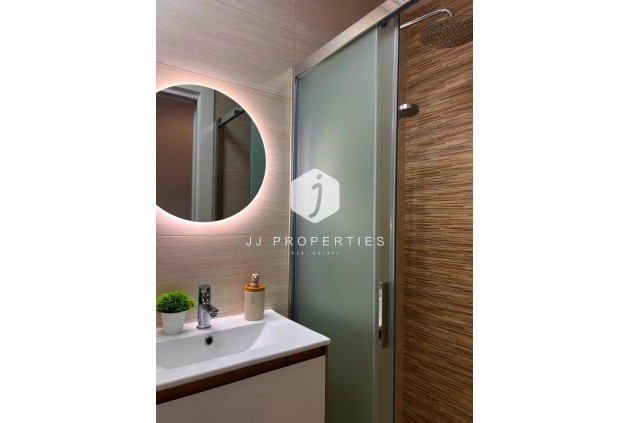 Tweedehands - Appartement / flat -
Torrevieja - Playa del Cura