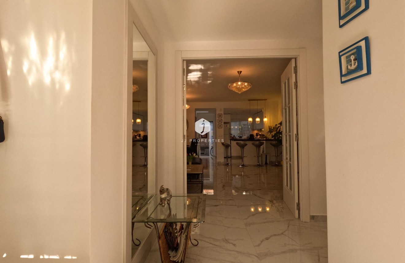 Tweedehands - Chalet -
Torrevieja - El Acequión - Los Náufragos