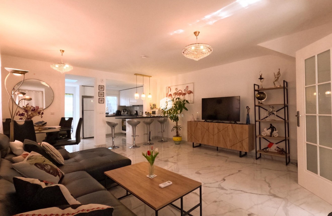 Tweedehands - Chalet -
Torrevieja - El Acequión - Los Náufragos