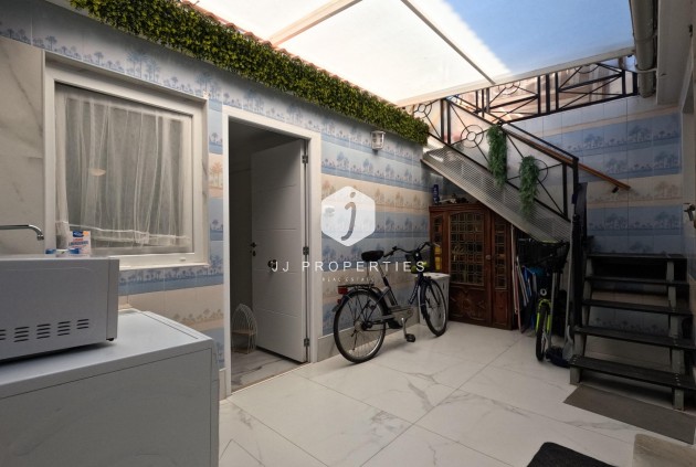 Tweedehands - Chalet -
Torrevieja - El Acequión - Los Náufragos