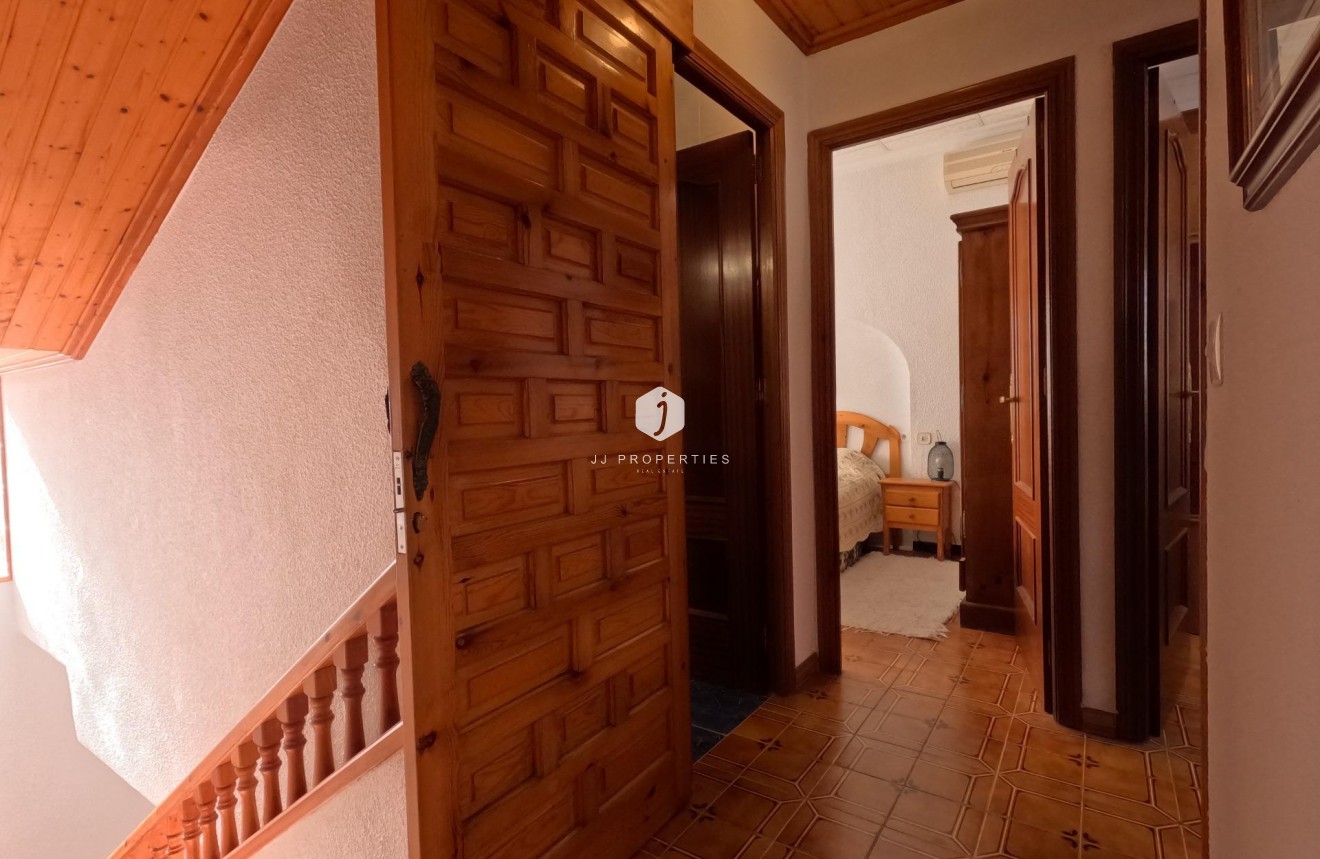 Tweedehands - Chalet -
Torrevieja - El Acequión - Los Náufragos