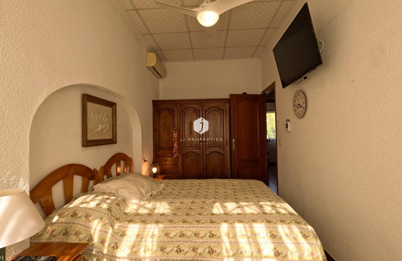 Tweedehands - Chalet -
Torrevieja - El Acequión - Los Náufragos