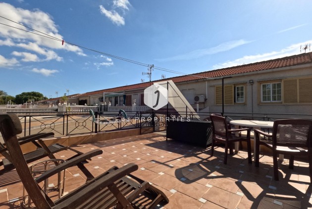 Tweedehands - Chalet -
Torrevieja - El Acequión - Los Náufragos