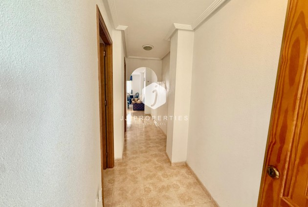 Segunda mano - Apartamento / piso -
Torrevieja - Centro