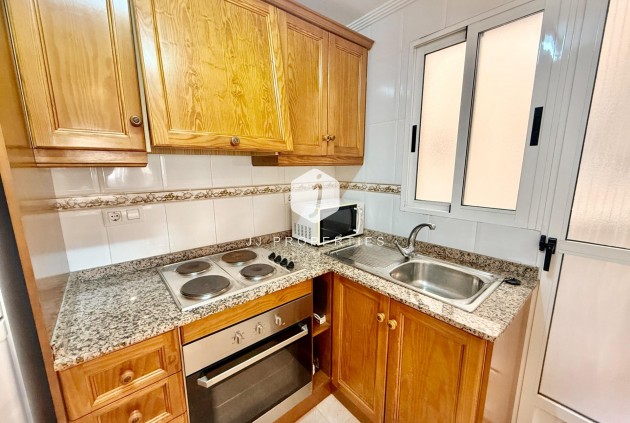 Segunda mano - Apartamento / piso -
Torrevieja - Centro