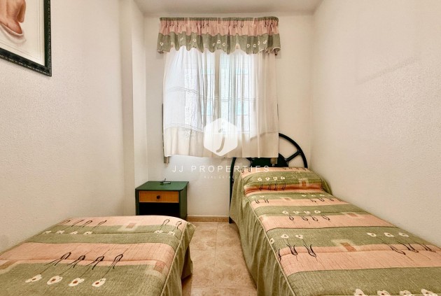 Segunda mano - Apartamento / piso -
Torrevieja - Centro