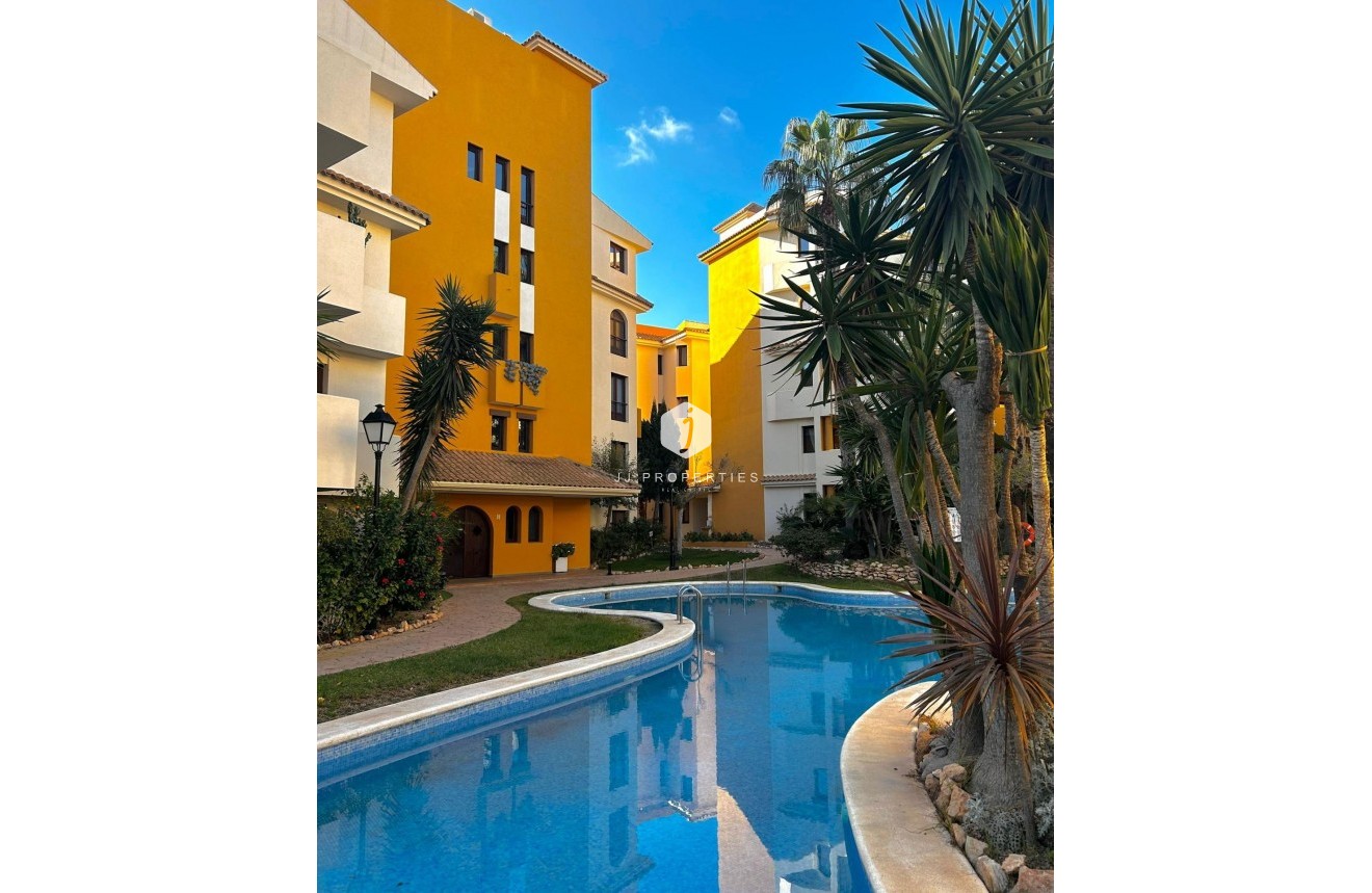 Tweedehands - Appartement / flat -
Torrevieja - Punta prima