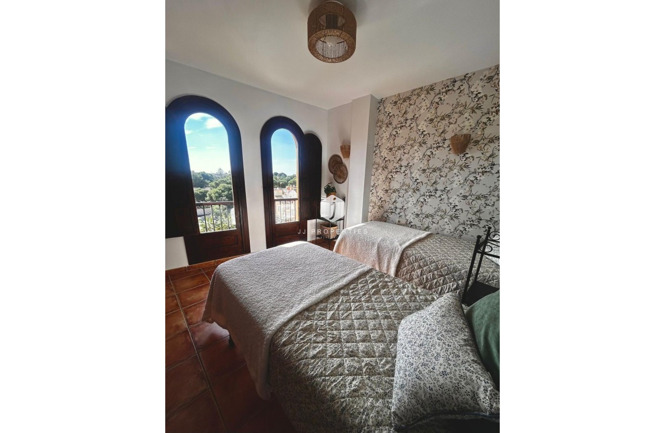 Tweedehands - Appartement / flat -
Torrevieja - Punta prima