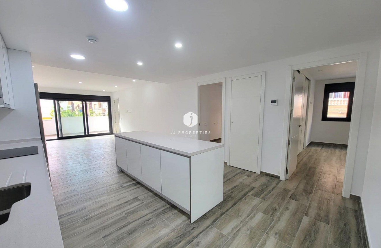 Tweedehands - Appartement / flat -
Torrevieja - Playa del Cura