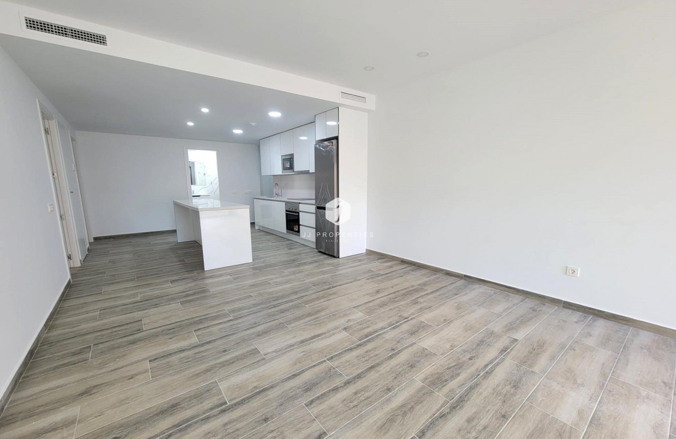 Tweedehands - Appartement / flat -
Torrevieja - Playa del Cura