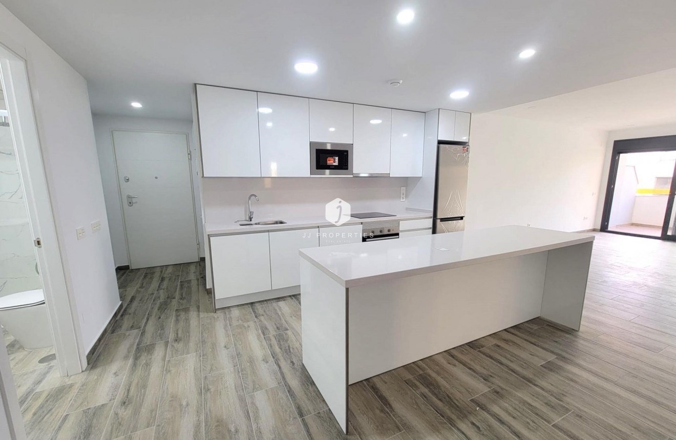 Tweedehands - Appartement / flat -
Torrevieja - Playa del Cura