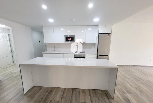 Tweedehands - Appartement / flat -
Torrevieja - Playa del Cura