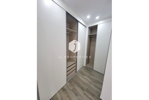 Tweedehands - Appartement / flat -
Torrevieja - Playa del Cura