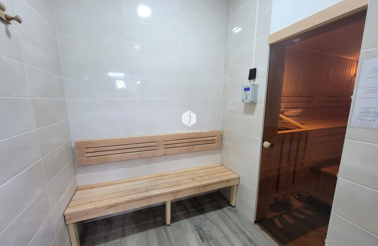 Tweedehands - Appartement / flat -
Torrevieja - Playa del Cura