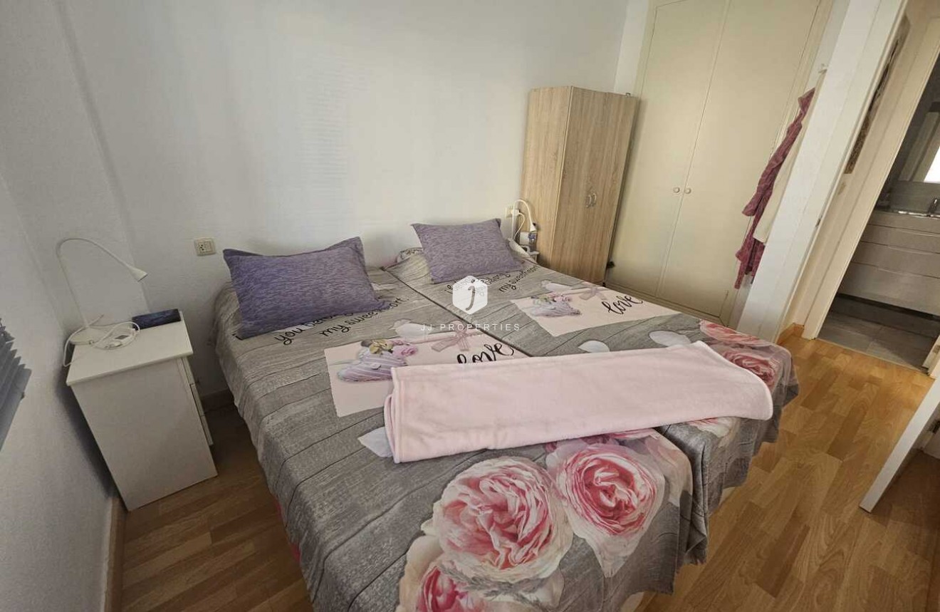 Tweedehands - Appartement / flat -
La Mata - Costa Blanca