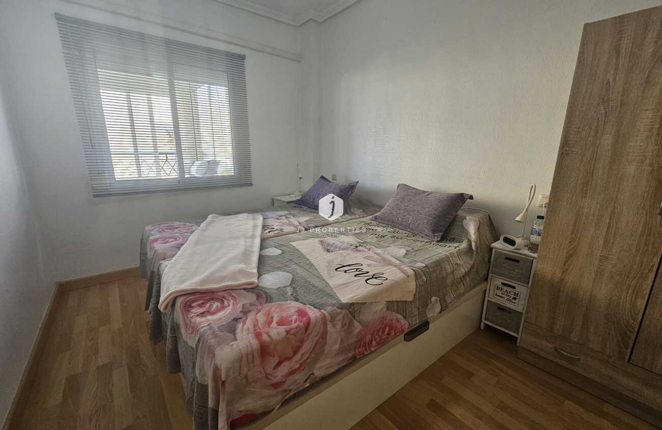 Tweedehands - Appartement / flat -
La Mata - Costa Blanca