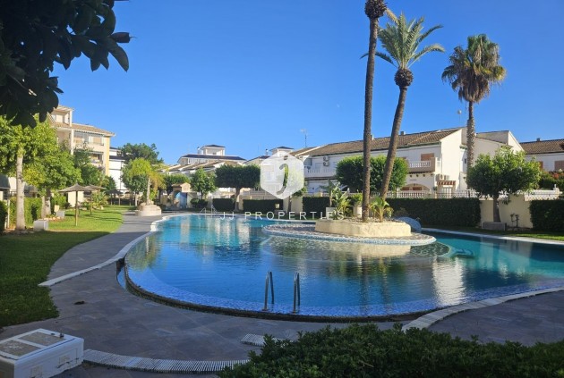 Tweedehands - Appartement / flat -
La Mata - Costa Blanca