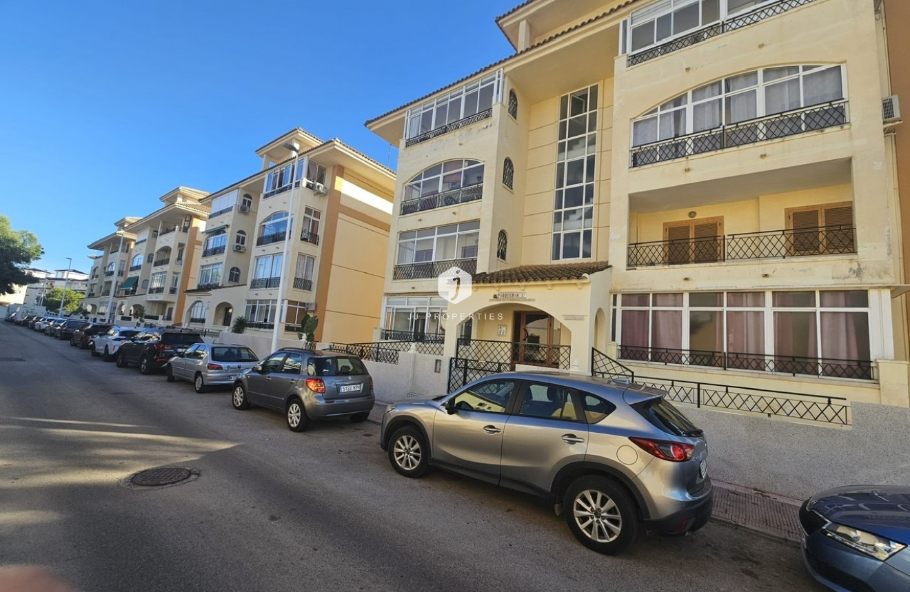 Tweedehands - Appartement / flat -
La Mata - Costa Blanca