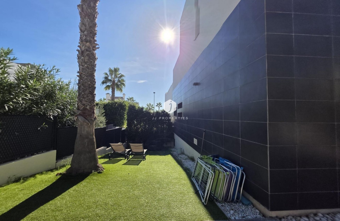 Tweedehands - Villa -
Orihuela Costa - Villamartín