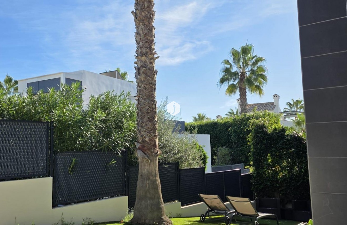 Tweedehands - Villa -
Orihuela Costa - Villamartín