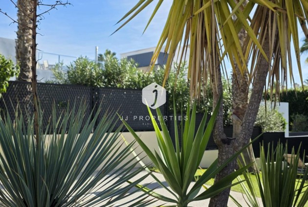 Tweedehands - Villa -
Orihuela Costa - Villamartín