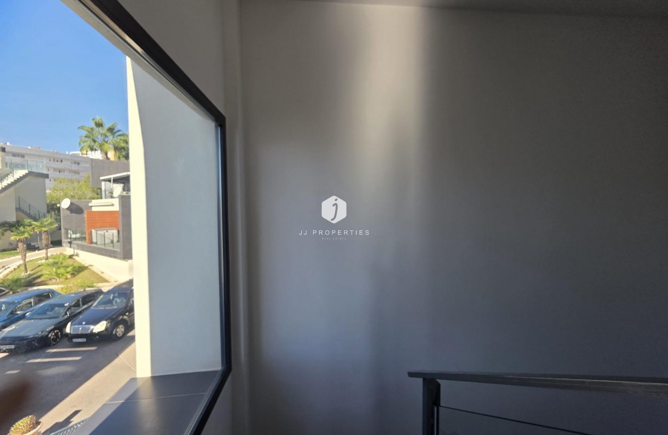 Tweedehands - Villa -
Orihuela Costa - Villamartín