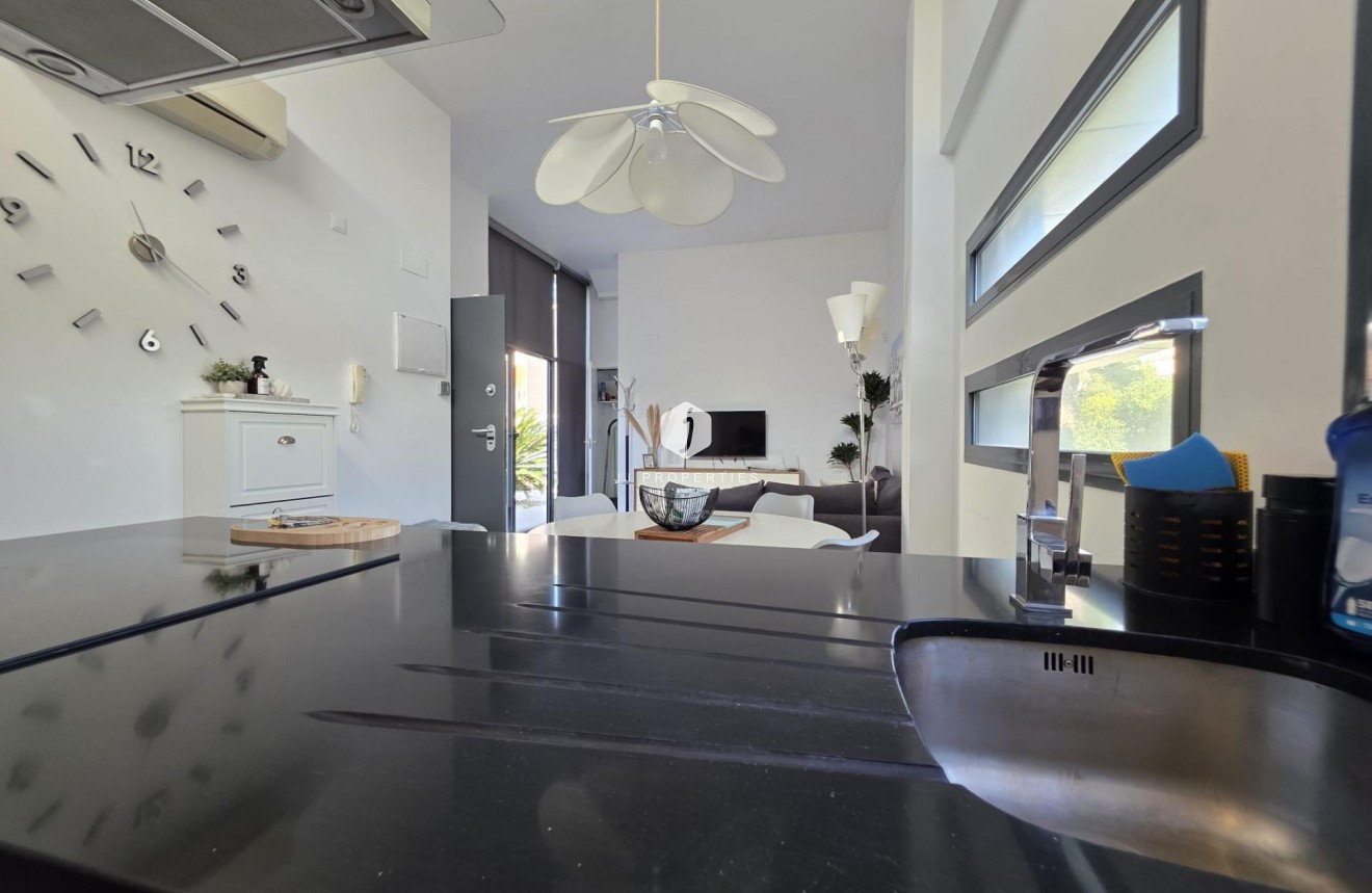 Tweedehands - Villa -
Orihuela Costa - Villamartín