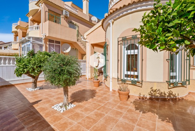 Tweedehands - Chalet -
Orihuela Costa - Costa Blanca