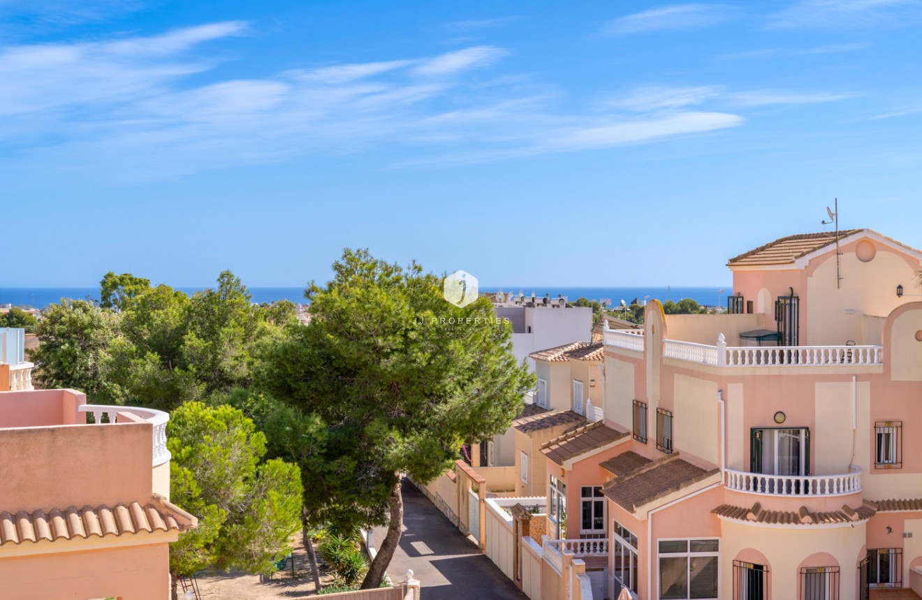 Tweedehands - Chalet -
Orihuela Costa - Costa Blanca