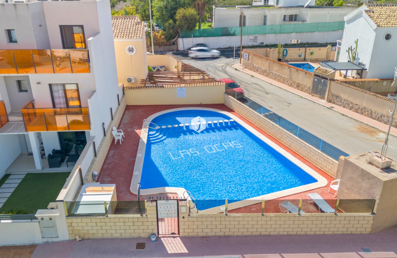 Tweedehands - Chalet -
Orihuela Costa - Costa Blanca