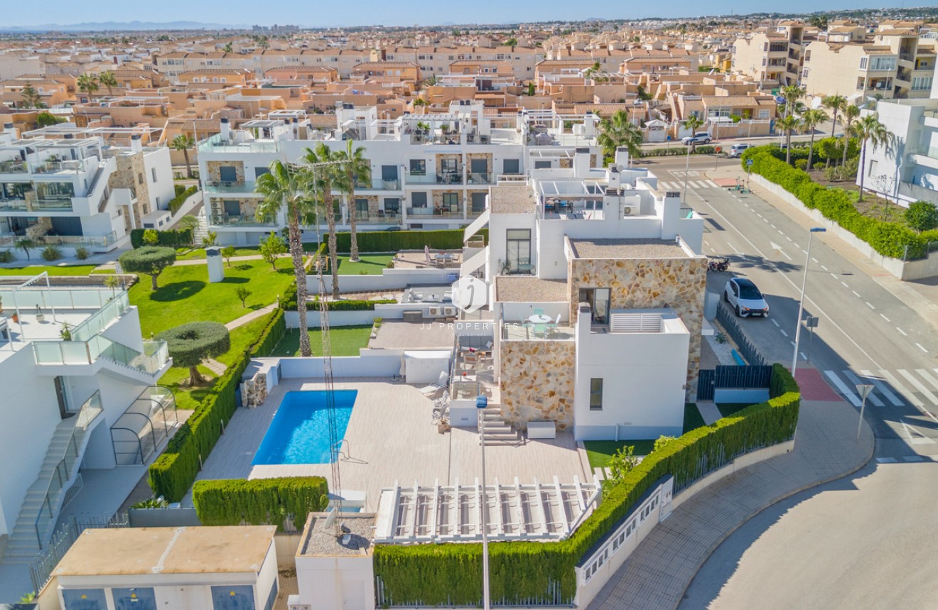 Tweedehands - Bungalow -
Torrevieja - Costa Blanca