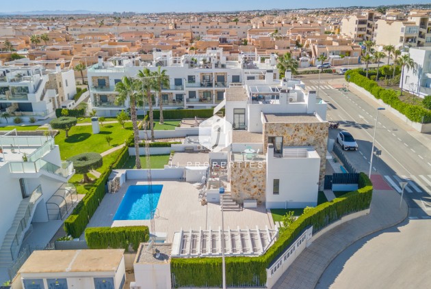 Tweedehands - Bungalow -
Torrevieja - Costa Blanca