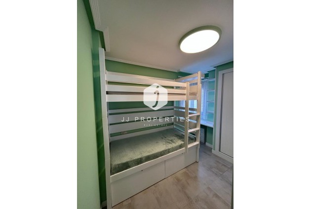 Tweedehands - Appartement / flat -
Torrevieja - Playa del Cura