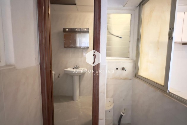 Segunda mano - Apartamento / piso -
Torrevieja - Centro