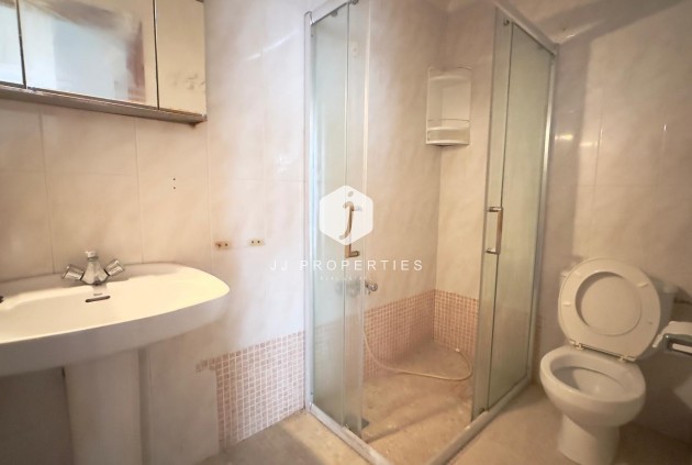 Segunda mano - Apartamento / piso -
Torrevieja - Centro