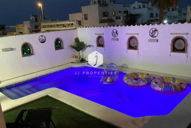 Segunda mano - Villa -
Orihuela Costa - Costa Blanca