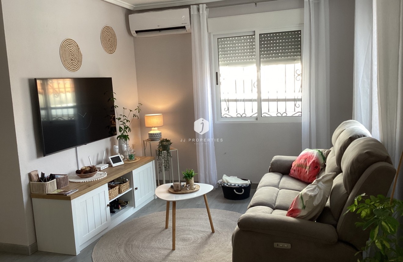 Segunda mano - Villa -
Orihuela Costa - Costa Blanca