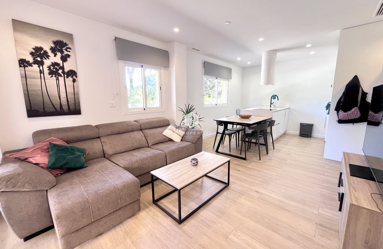 Tweedehands - Appartement / flat -
La Mata - Costa Blanca