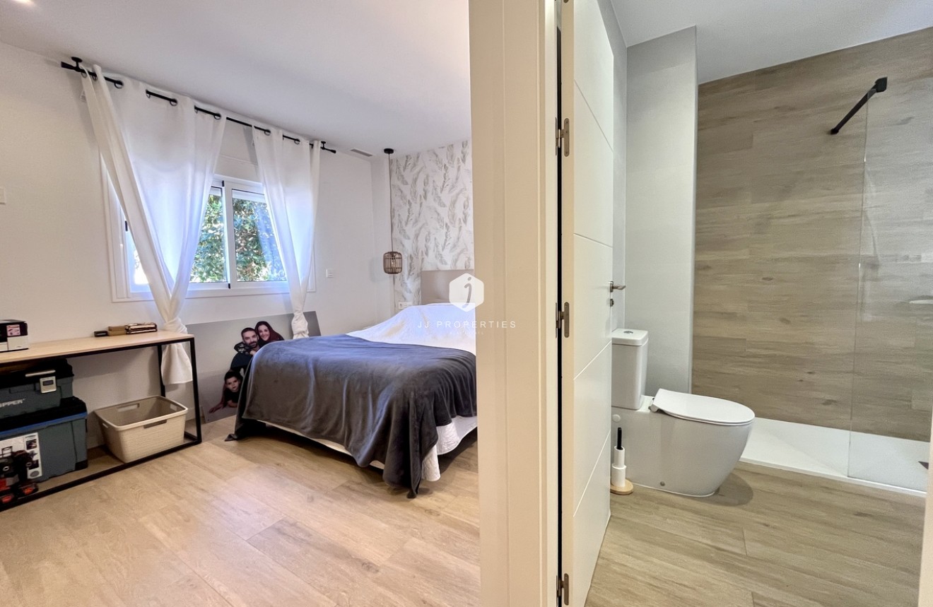 Tweedehands - Appartement / flat -
La Mata - Costa Blanca