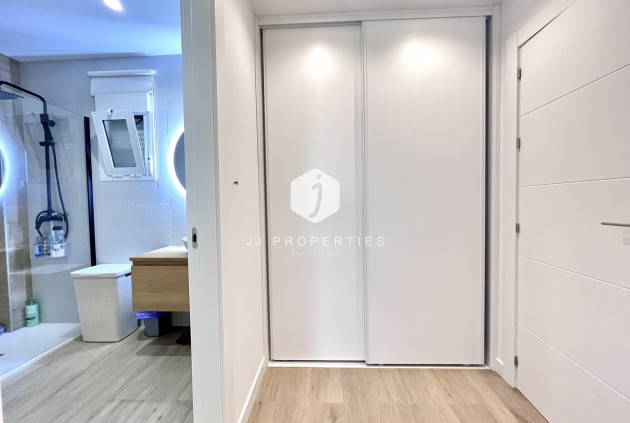 Tweedehands - Appartement / flat -
La Mata - Costa Blanca