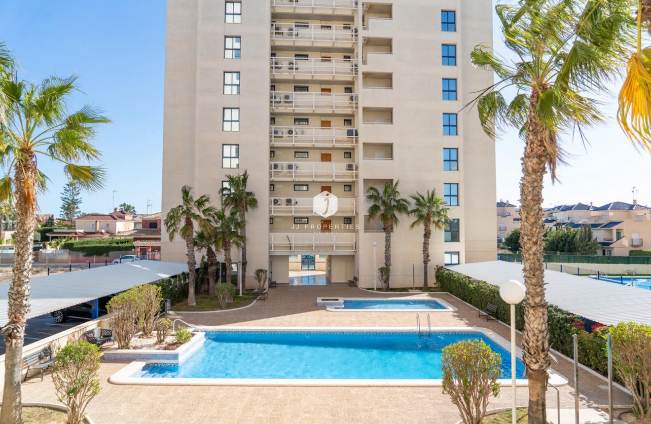 Tweedehands - Appartement / flat -
Torrevieja - Costa Blanca