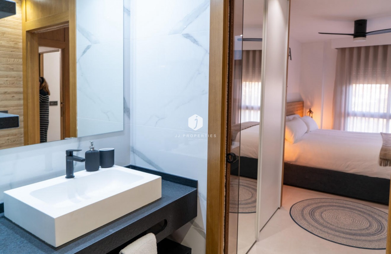 Tweedehands - Appartement / flat -
Torrevieja - Costa Blanca