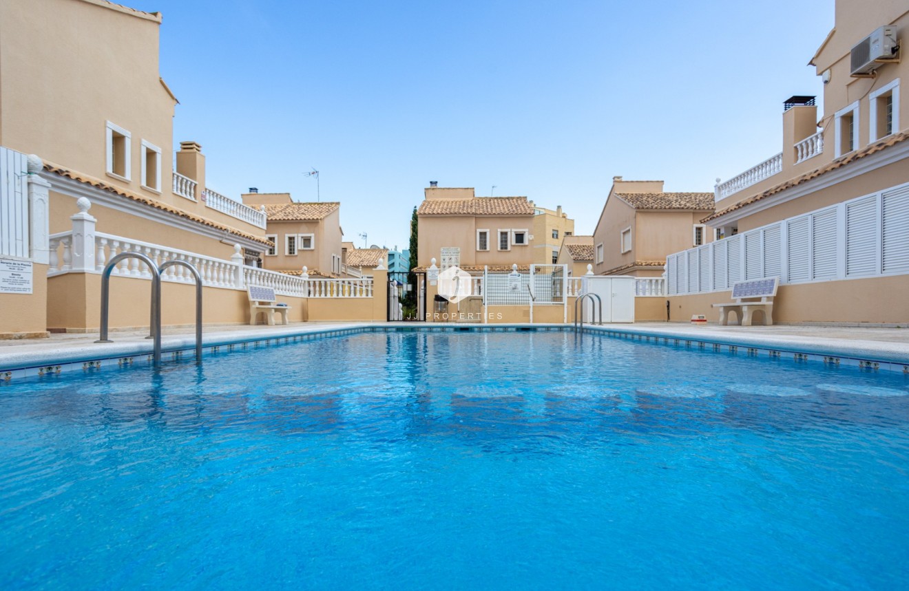 Tweedehands - Villa -
Guardamar del Segura - Costa Blanca