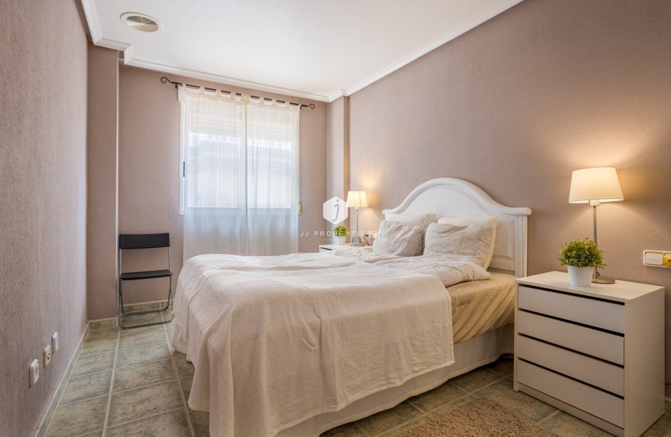 Tweedehands - Villa -
Guardamar del Segura - Costa Blanca