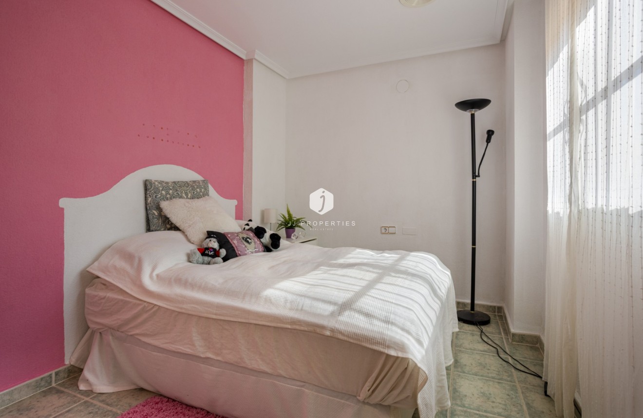 Tweedehands - Villa -
Guardamar del Segura - Costa Blanca